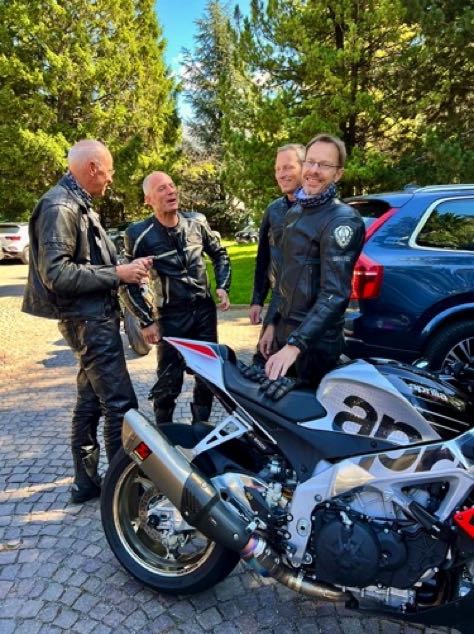 81aecd97-3126-482c-b641-36736e2f21b0